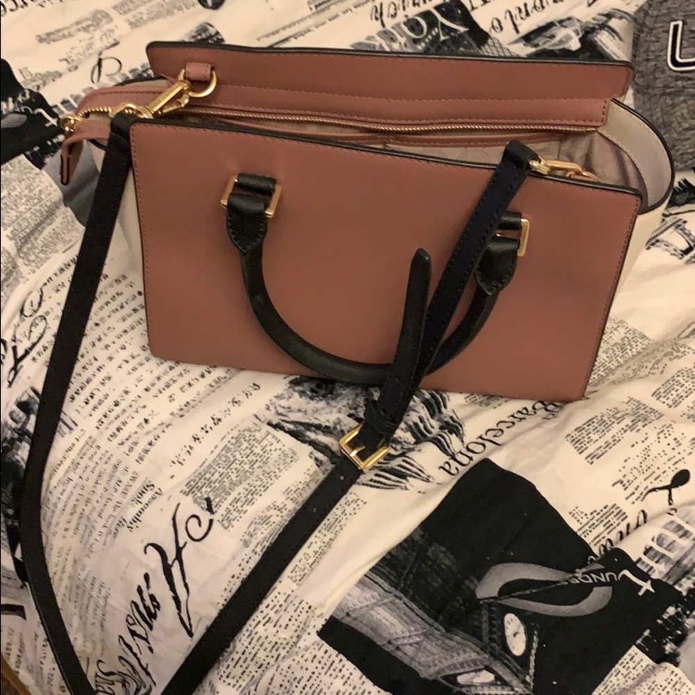 Michael Kors bag - Picture 3 of 5